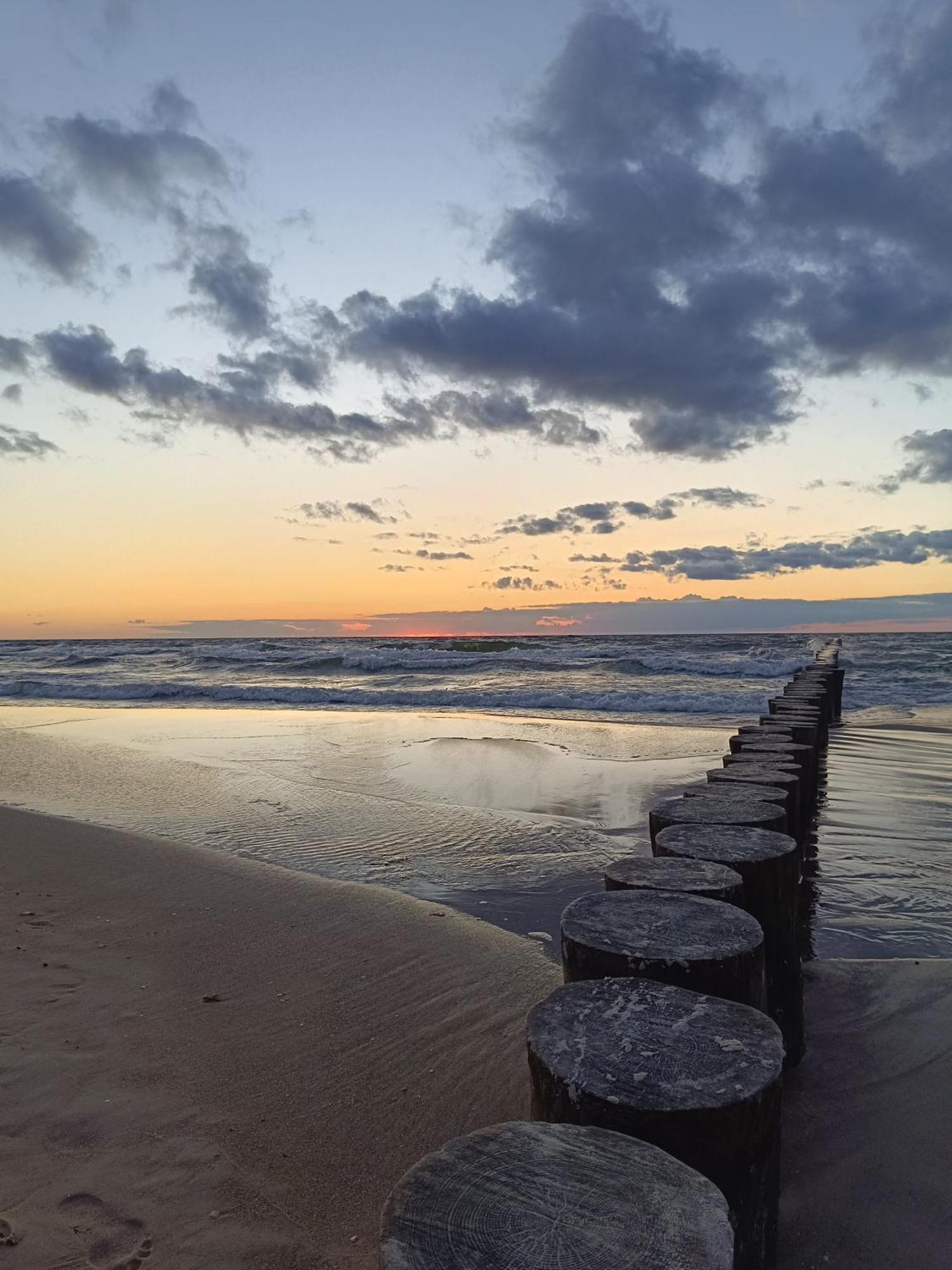 Domy Nad Zalewem Dziwnowek Bagian luar foto